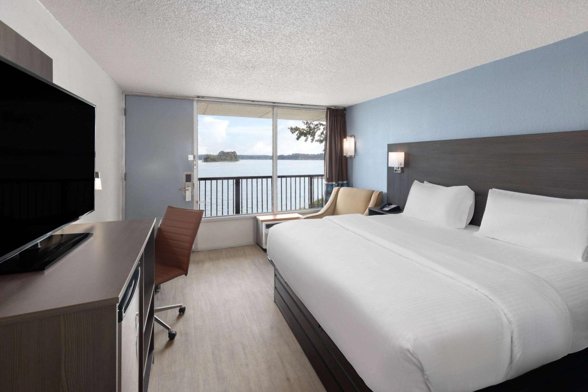 Super 8 By Wyndham Riverside Al Kültér fotó